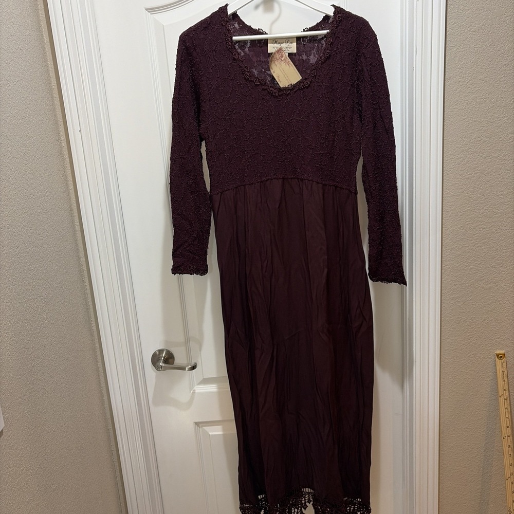 VTG NWT Margot Lea Dress Size Large Lace‎ Accents Burgundy Maxi Long Sleeve USA